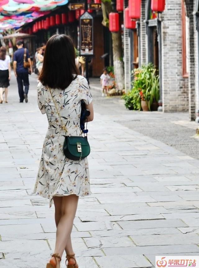 谁有好看的背影照，能不能分享一下 - 苹果DJ站