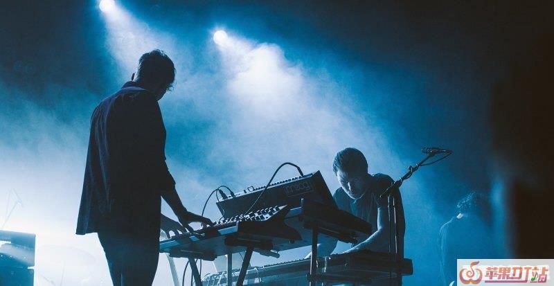 最好听的网络歌曲30首，24首网络经典歌曲大全